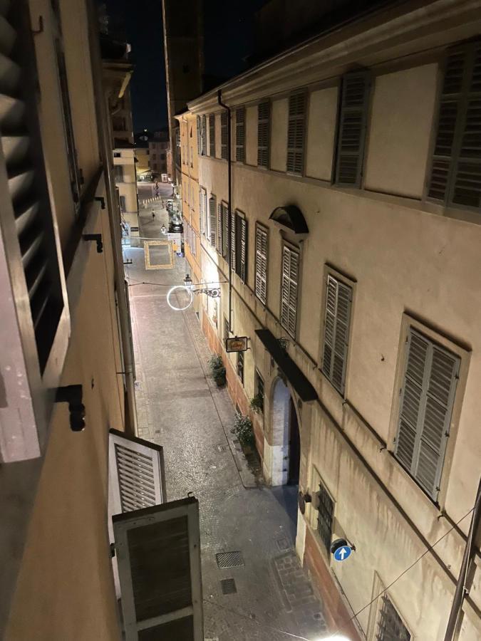 Al Battistero Apartment Parma Bagian luar foto