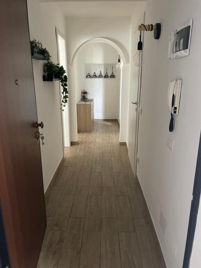 Al Battistero Apartment Parma Bagian luar foto